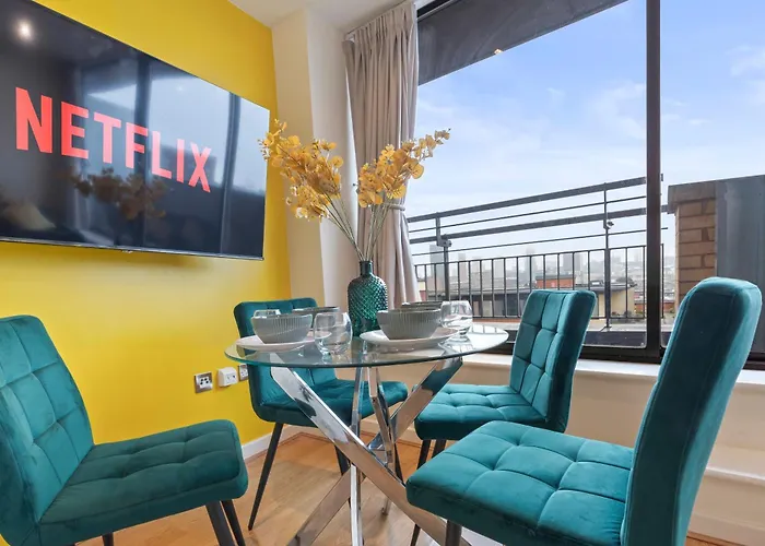 1 Bedroom Cosy - Skyline View - City Centre